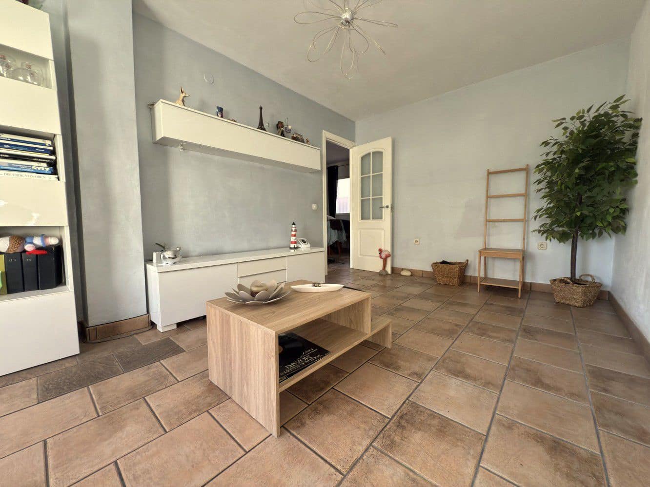 Adosado de 4 habitaciones en Torre del Mar en venta con garaje - 395.000 € (Ref: 10021923)