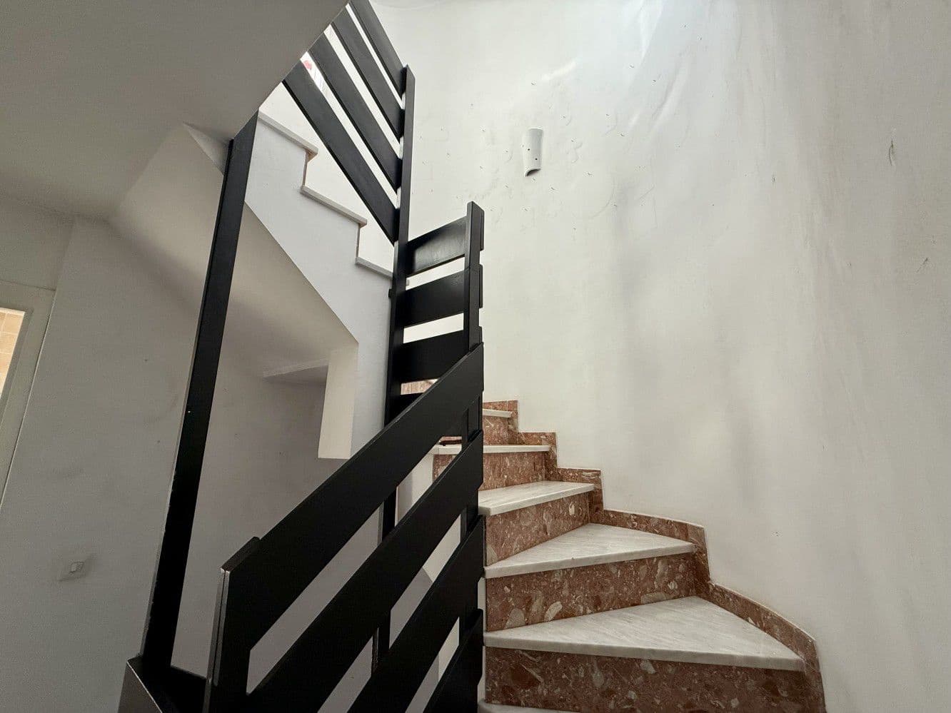 Adosado de 4 habitaciones en Torre del Mar en venta con garaje - 395.000 € (Ref: 10021923)