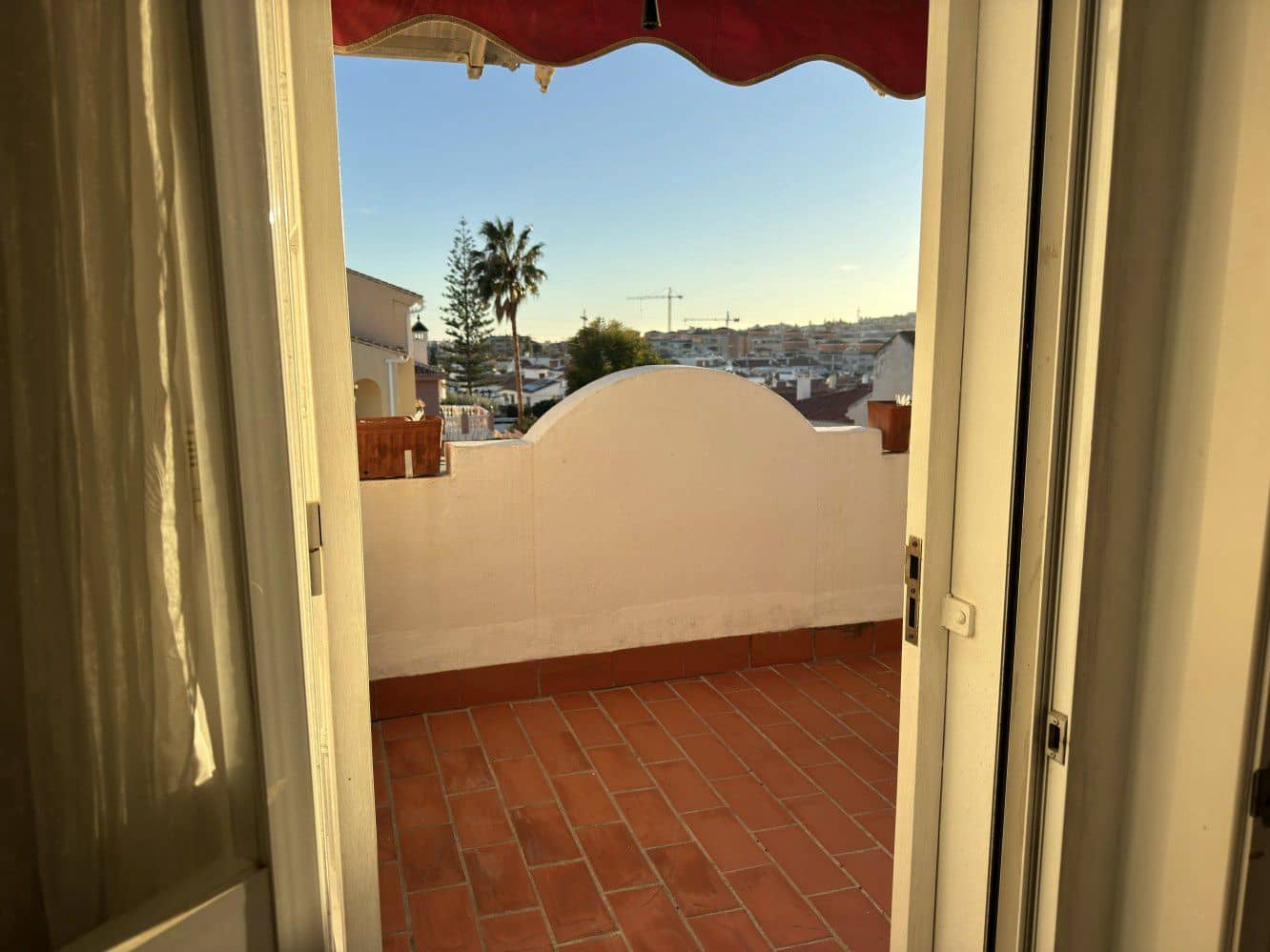 Adosado de 4 habitaciones en Torre del Mar en venta con garaje - 395.000 € (Ref: 10021923)