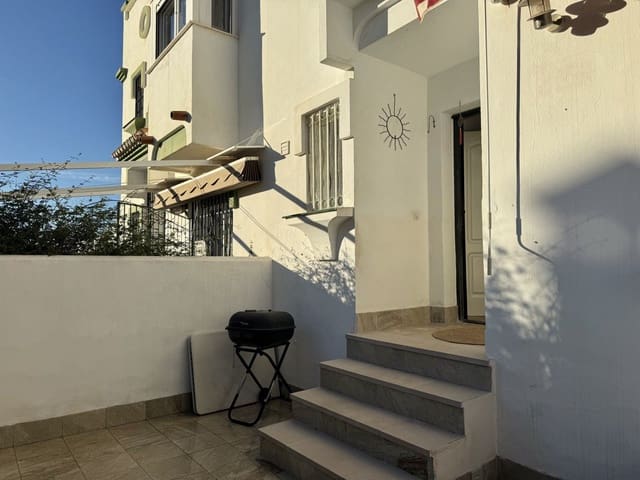 Adosado de 4 habitaciones en Torre del Mar, Vélez-Málaga en venta con garaje - 395.000 € (Ref: 10021923)