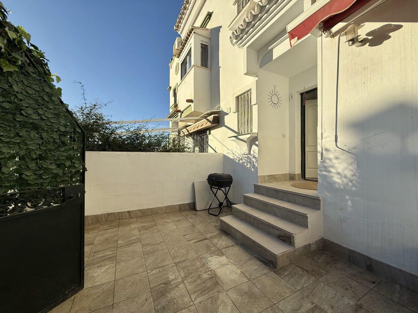 Adosado de 4 habitaciones en Torre del Mar en venta con garaje - 395.000 € (Ref: 10021923)