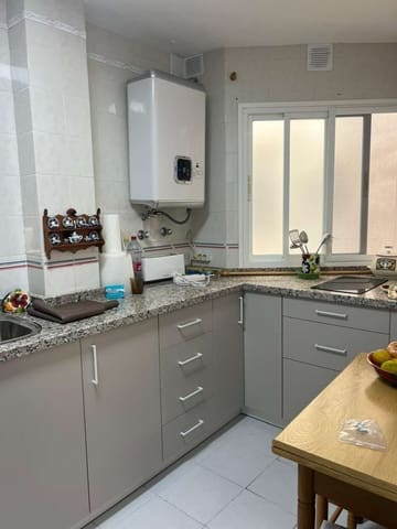 3 sypialnia Mieszkanie do wynajęcia w Torre del Mar, Vélez-Málaga - 1 000 € (Ref: 10046780)