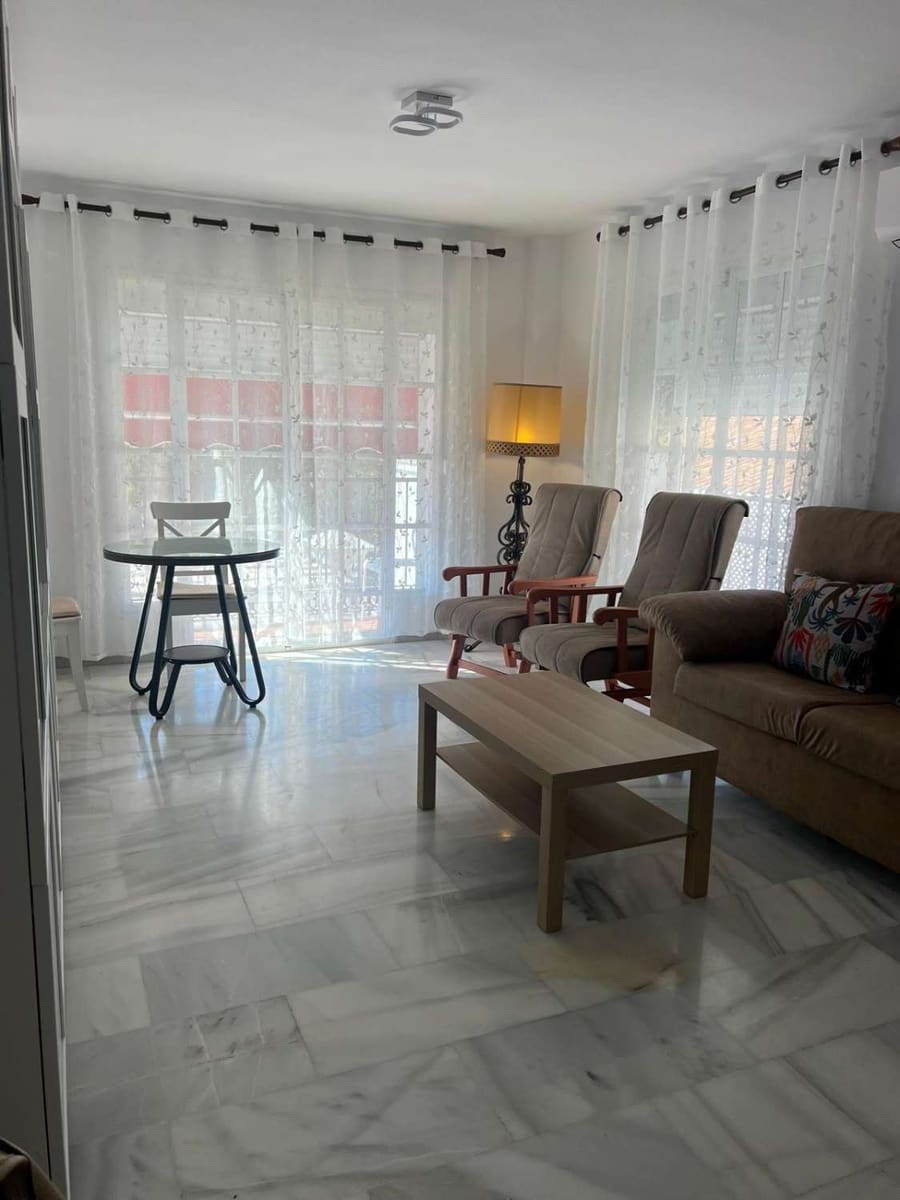 3 sypialnia Mieszkanie do wynajęcia w Torre del Mar - 1 000 € (Ref: 10046780)