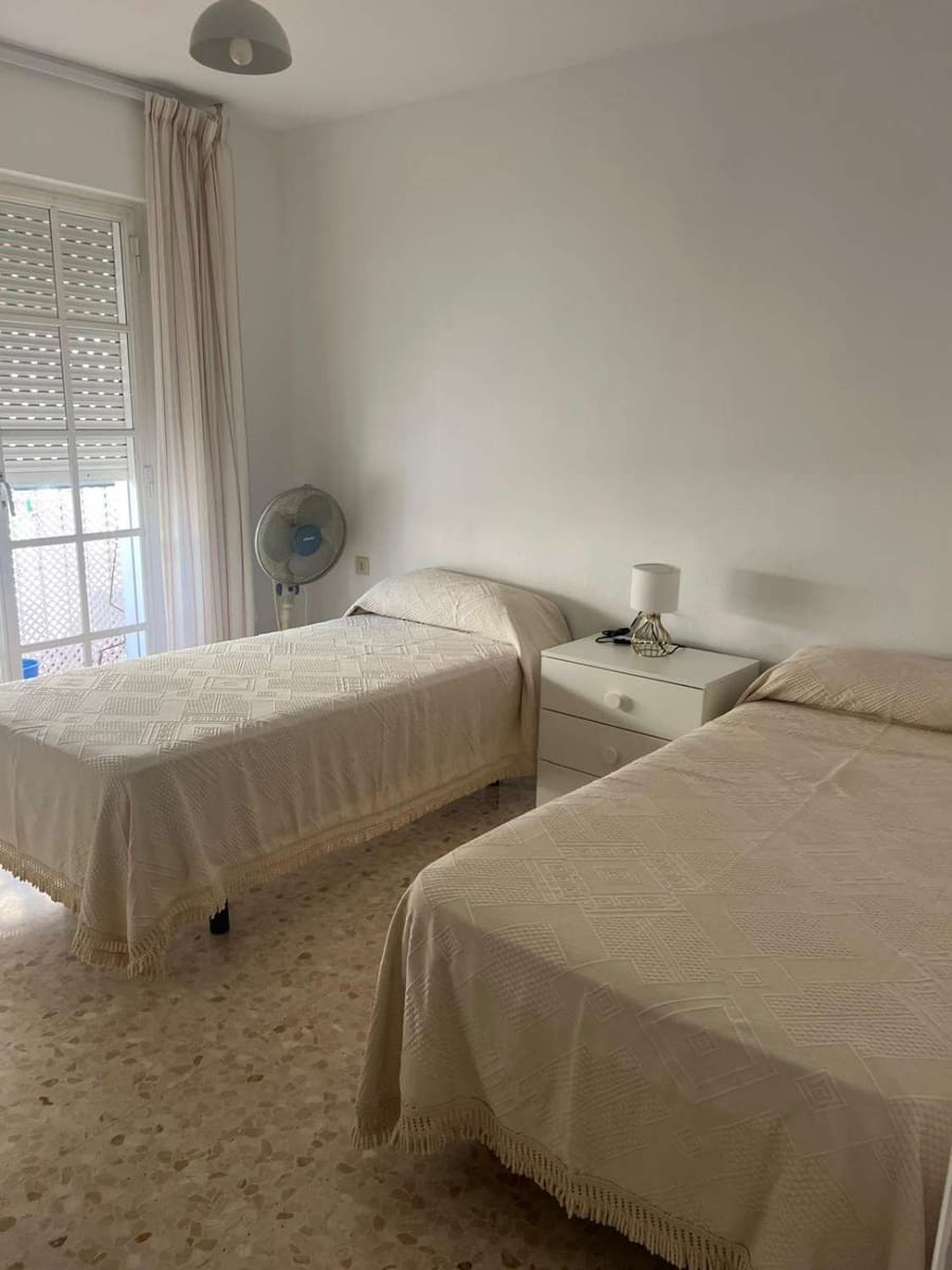 3 sypialnia Mieszkanie do wynajęcia w Torre del Mar - 1 000 € (Ref: 10046780)