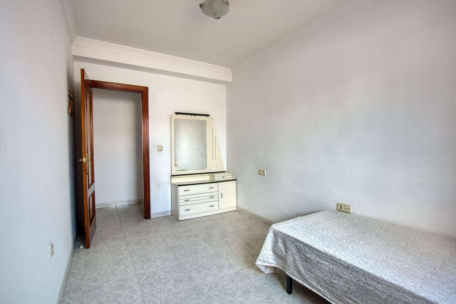 7 Zimmer Gewerbe zu verkaufen in Velez-Malaga - 850.000 € (Ref: 10061192)