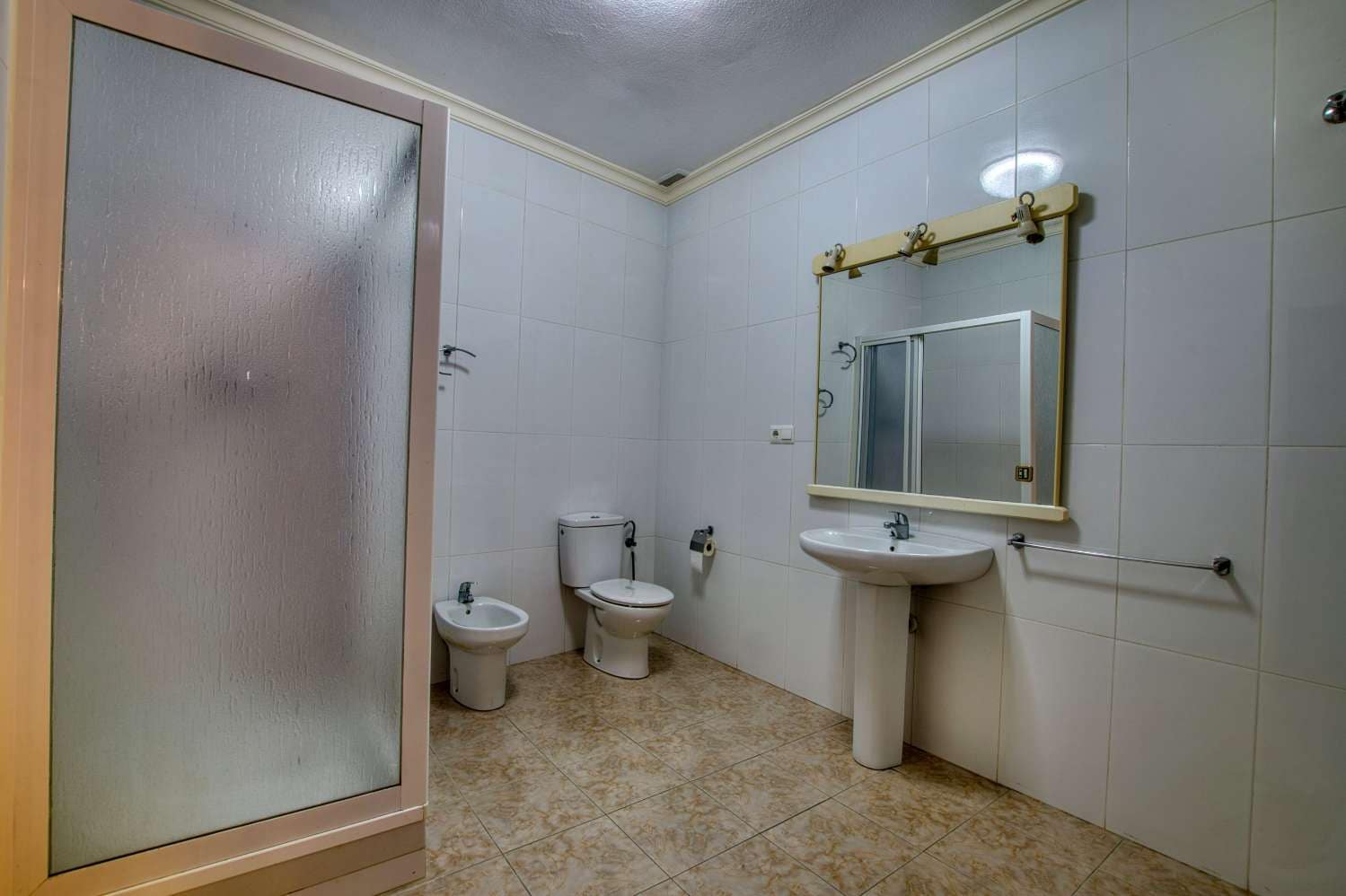 7 Zimmer Gewerbe zu verkaufen in Velez-Malaga - 850.000 € (Ref: 10061192)