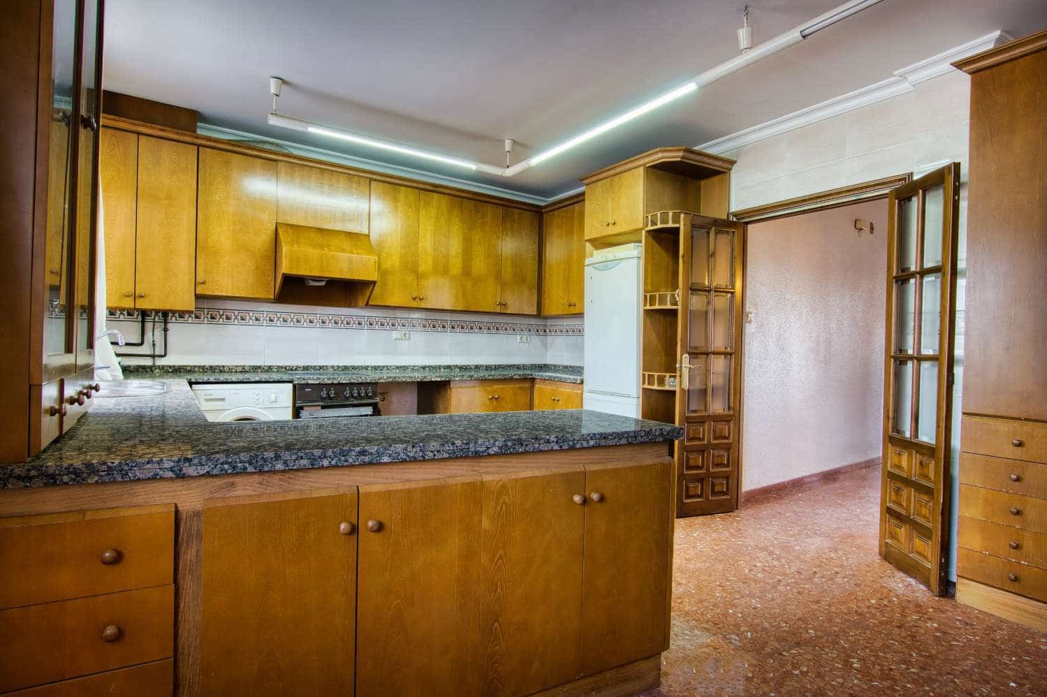 7 Zimmer Gewerbe zu verkaufen in Velez-Malaga - 850.000 € (Ref: 10061192)