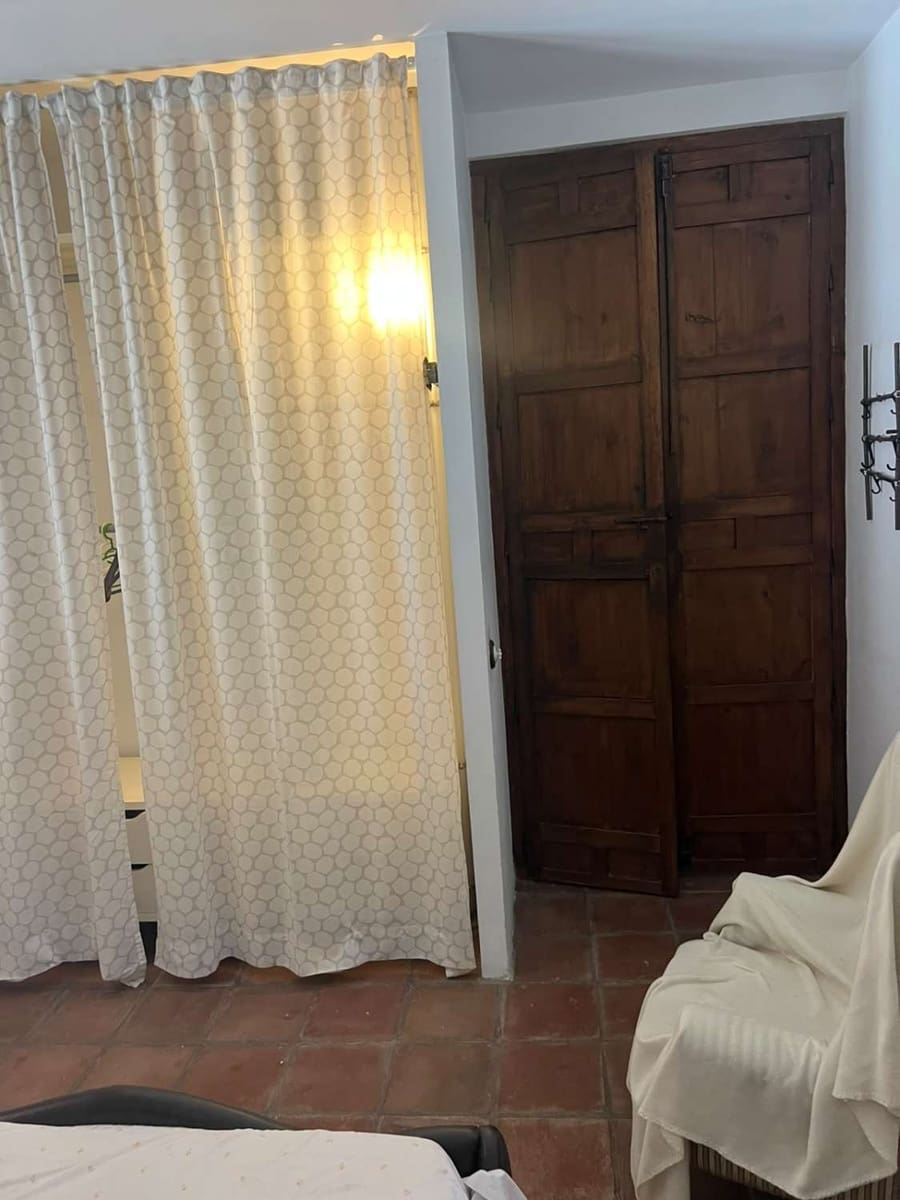 6 soverom Hus til salgs i Velez-Malaga - € 390 000 (Ref: 10101803)