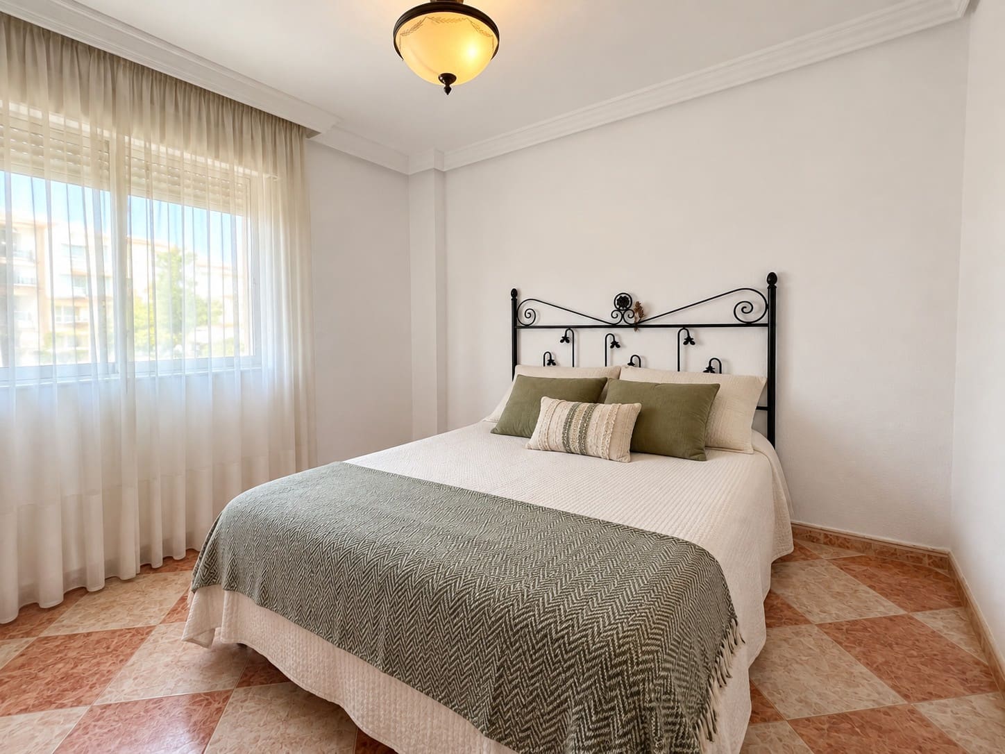 1 bedroom Beach Apartment for sale in Torre del Mar with pool - € 229,900 (Ref: 10154555)
