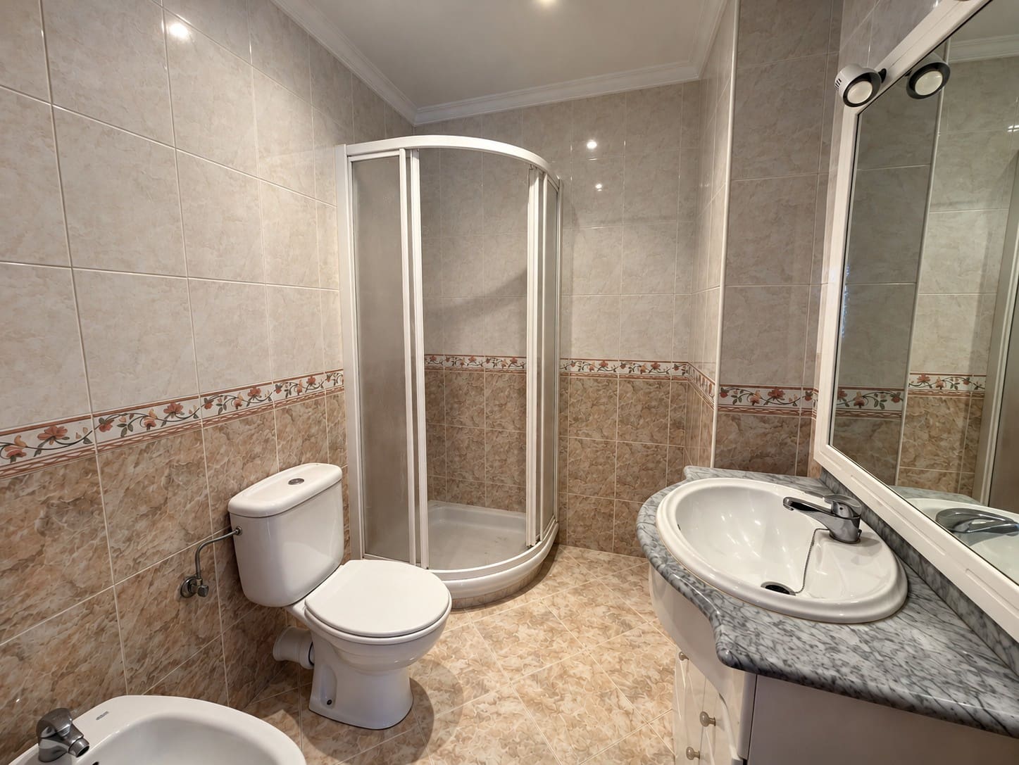 1 bedroom Beach Apartment for sale in Torre del Mar with pool - € 229,900 (Ref: 10154555)