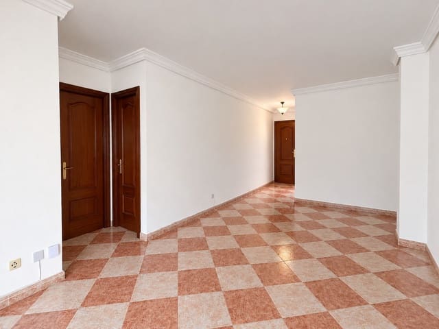 1 bedroom Beach Apartment for sale in Torre del Mar, Vélez-Málaga with pool - € 229,900 (Ref: 10154555)