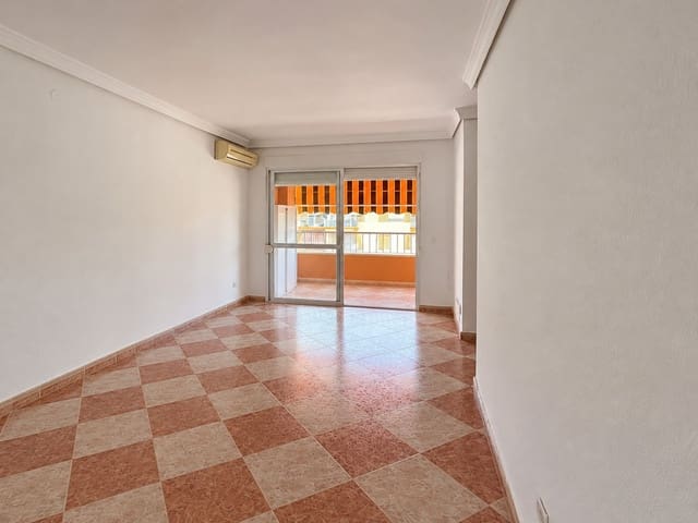 1 bedroom Beach Apartment for sale in Torre del Mar, Vélez-Málaga with pool - € 229,900 (Ref: 10154555)