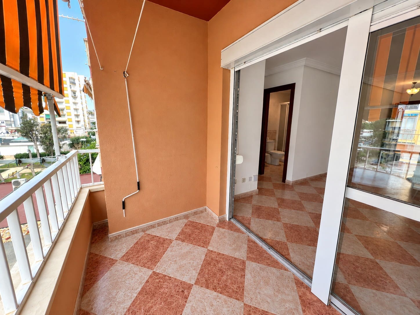 1 bedroom Beach Apartment for sale in Torre del Mar with pool - € 229,900 (Ref: 10154555)
