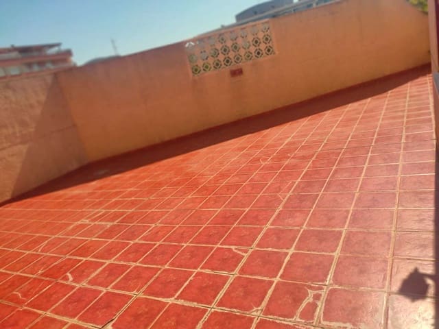 3 chambre Appartement à vendre à Torre del Mar, Vélez-Málaga avec piscine garage - 363 000 € (Ref: 10158945)