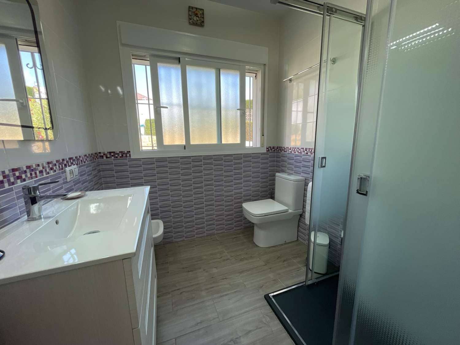 3 chambre Villa/Maison à vendre à Caleta de Velez avec piscine garage - 570 000 € (Ref: 10173129)