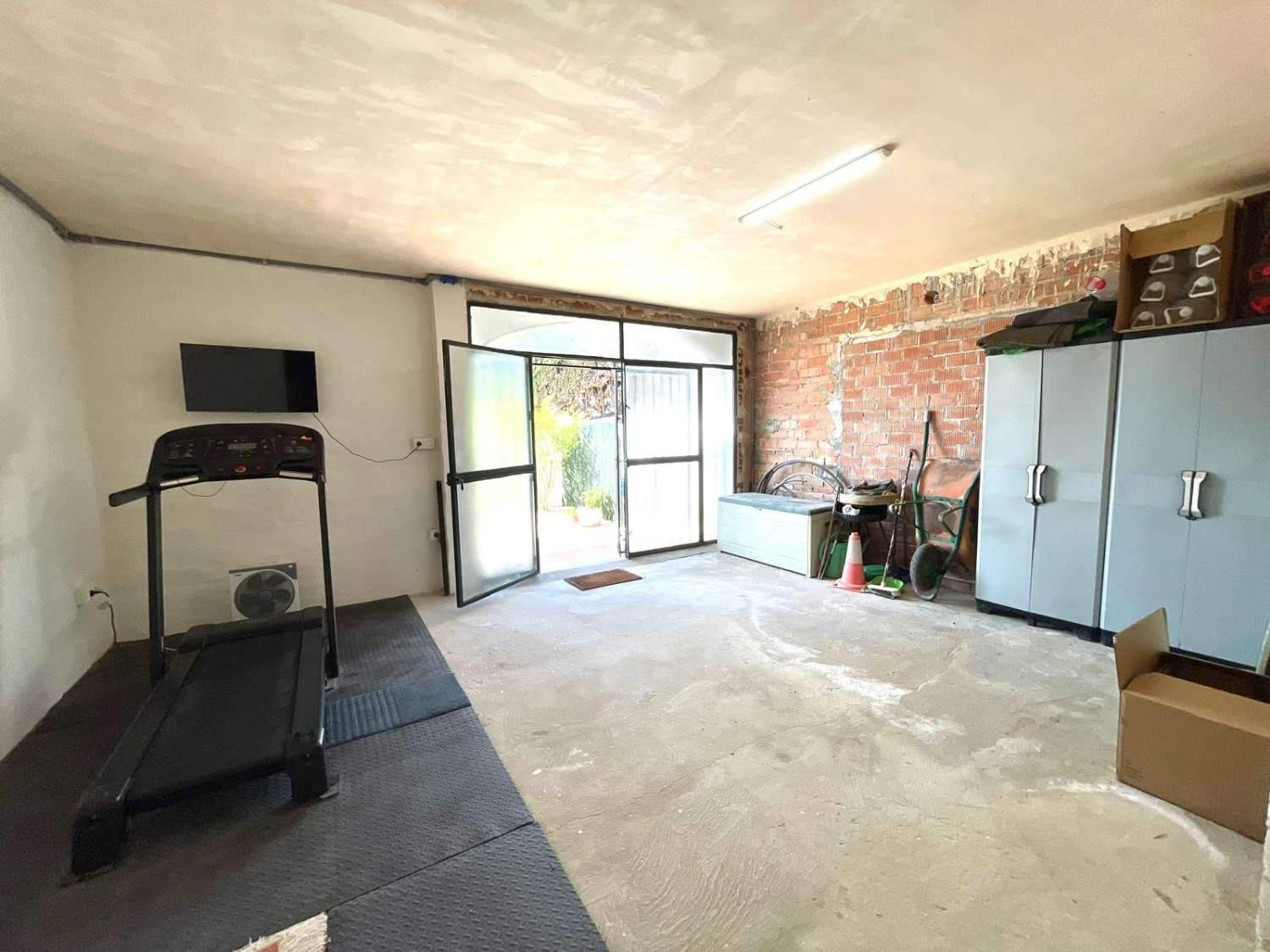 3 chambre Villa/Maison à vendre à Caleta de Velez avec piscine garage - 570 000 € (Ref: 10173129)