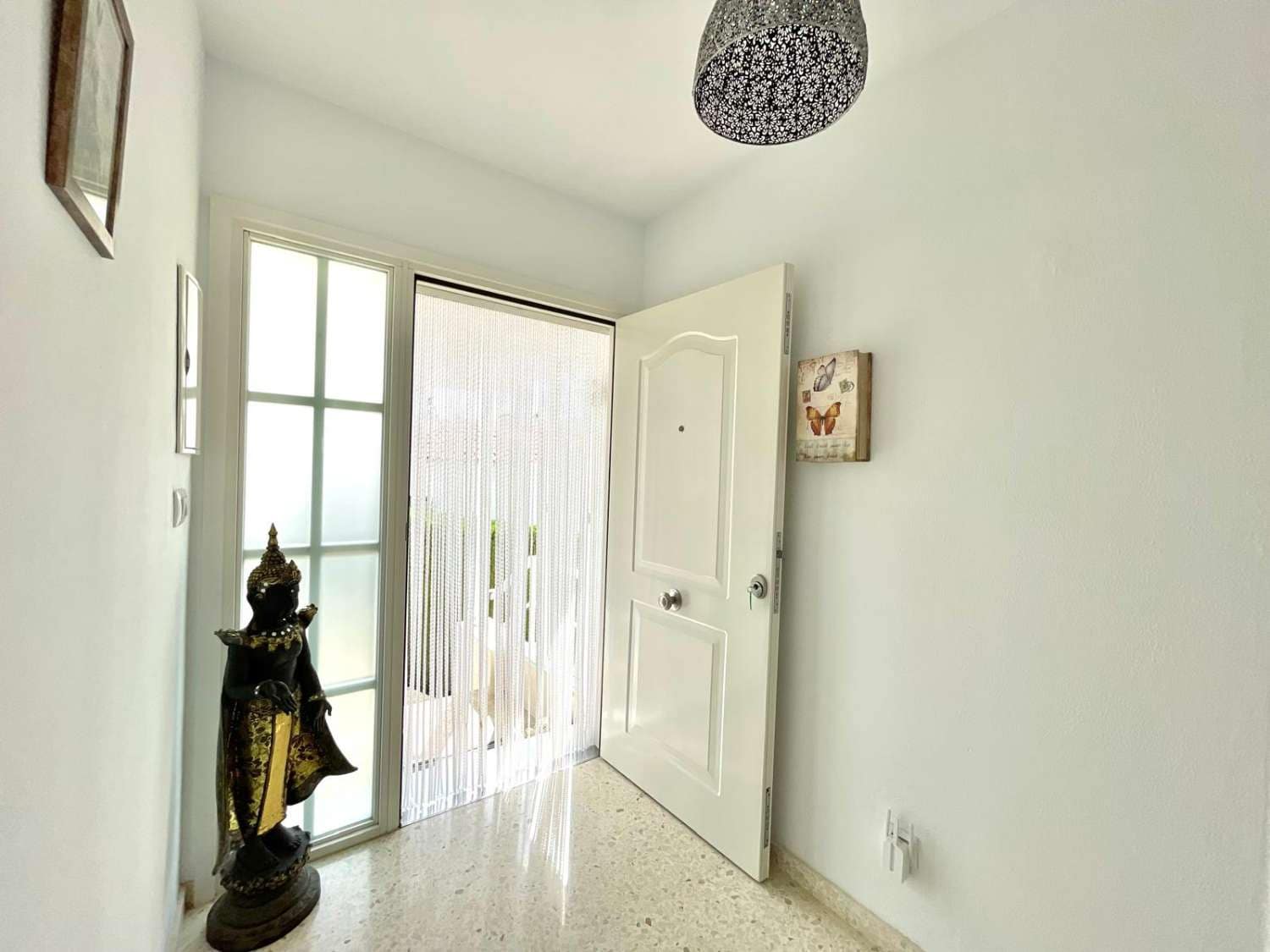 3 chambre Villa/Maison à vendre à Caleta de Velez avec piscine garage - 570 000 € (Ref: 10173129)