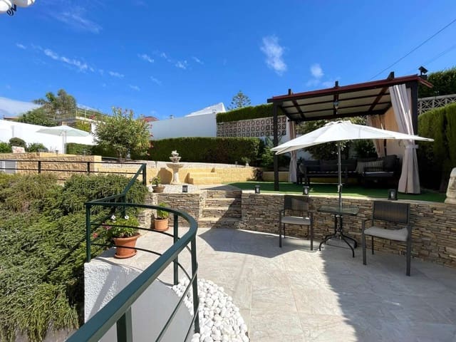 3 soverom Villa til salgs i Caleta de Vélez, Vélez-Málaga med svømmebasseng garasje - € 570 000 (Ref: 10173129)