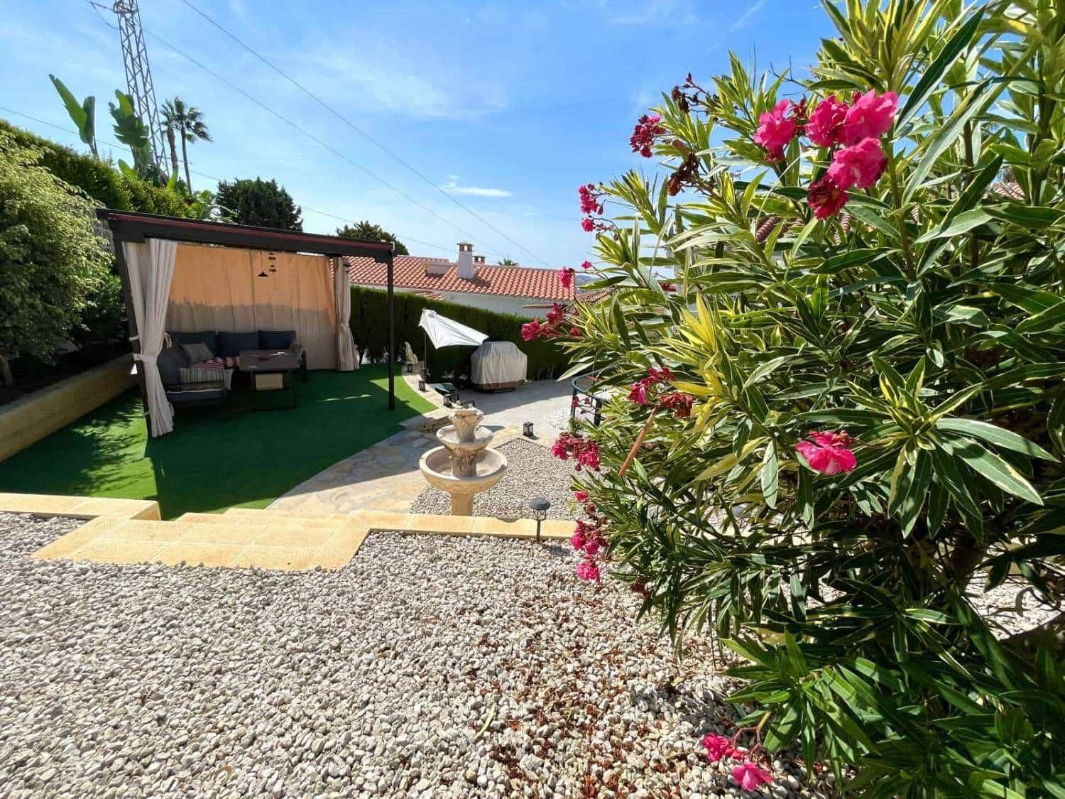 3 chambre Villa/Maison à vendre à Caleta de Velez avec piscine garage - 570 000 € (Ref: 10173129)