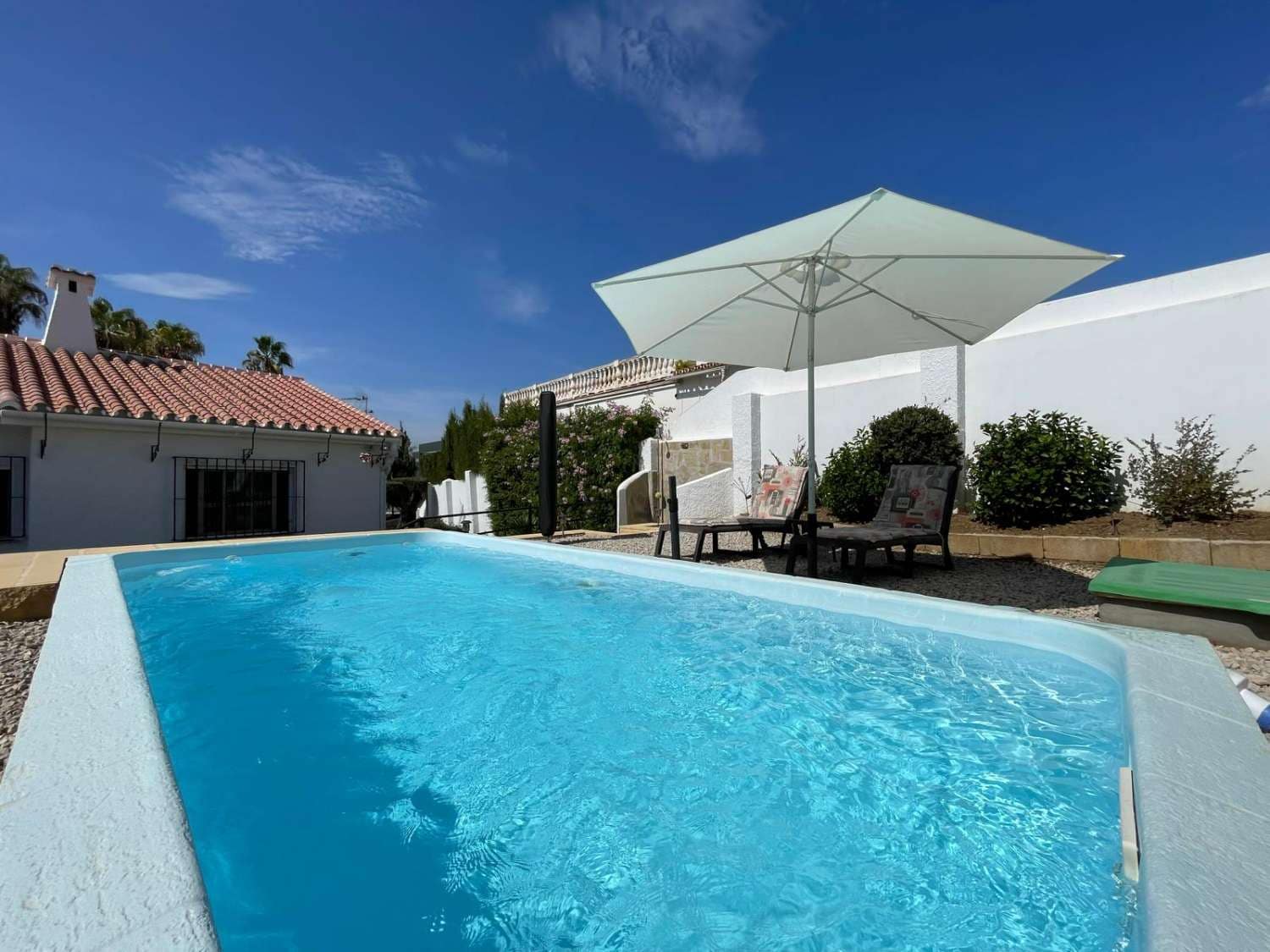 3 chambre Villa/Maison à vendre à Caleta de Velez avec piscine garage - 570 000 € (Ref: 10173129)
