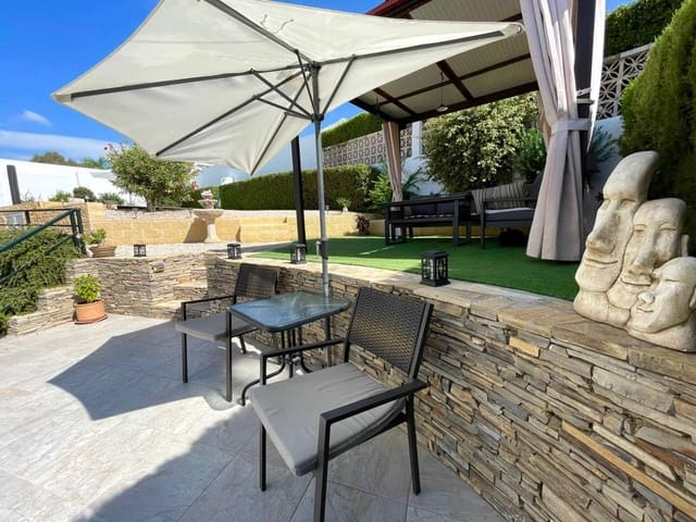 3 soverom Villa til salgs i Caleta de Vélez, Vélez-Málaga med svømmebasseng garasje - € 570 000 (Ref: 10173129)