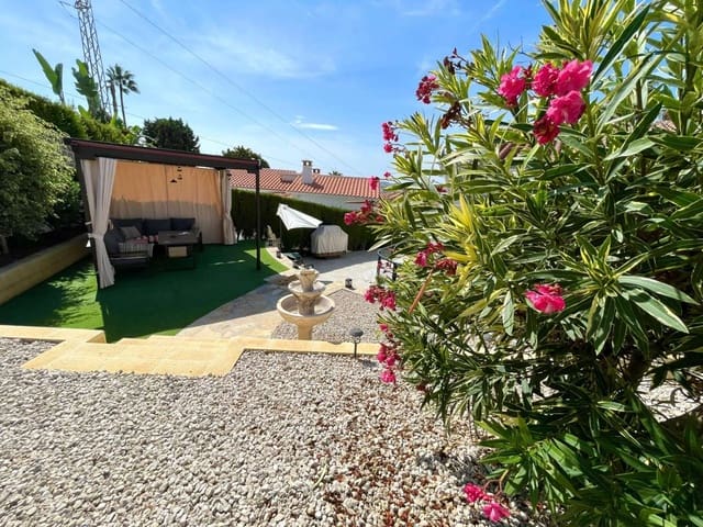 3 soverom Villa til salgs i Caleta de Vélez, Vélez-Málaga med svømmebasseng garasje - € 570 000 (Ref: 10173129)