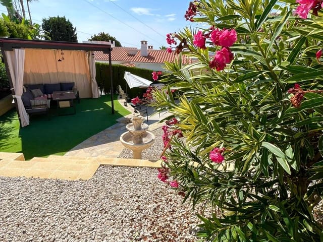 3 soverom Villa til salgs i Caleta de Vélez, Vélez-Málaga med svømmebasseng garasje - € 570 000 (Ref: 10173129)