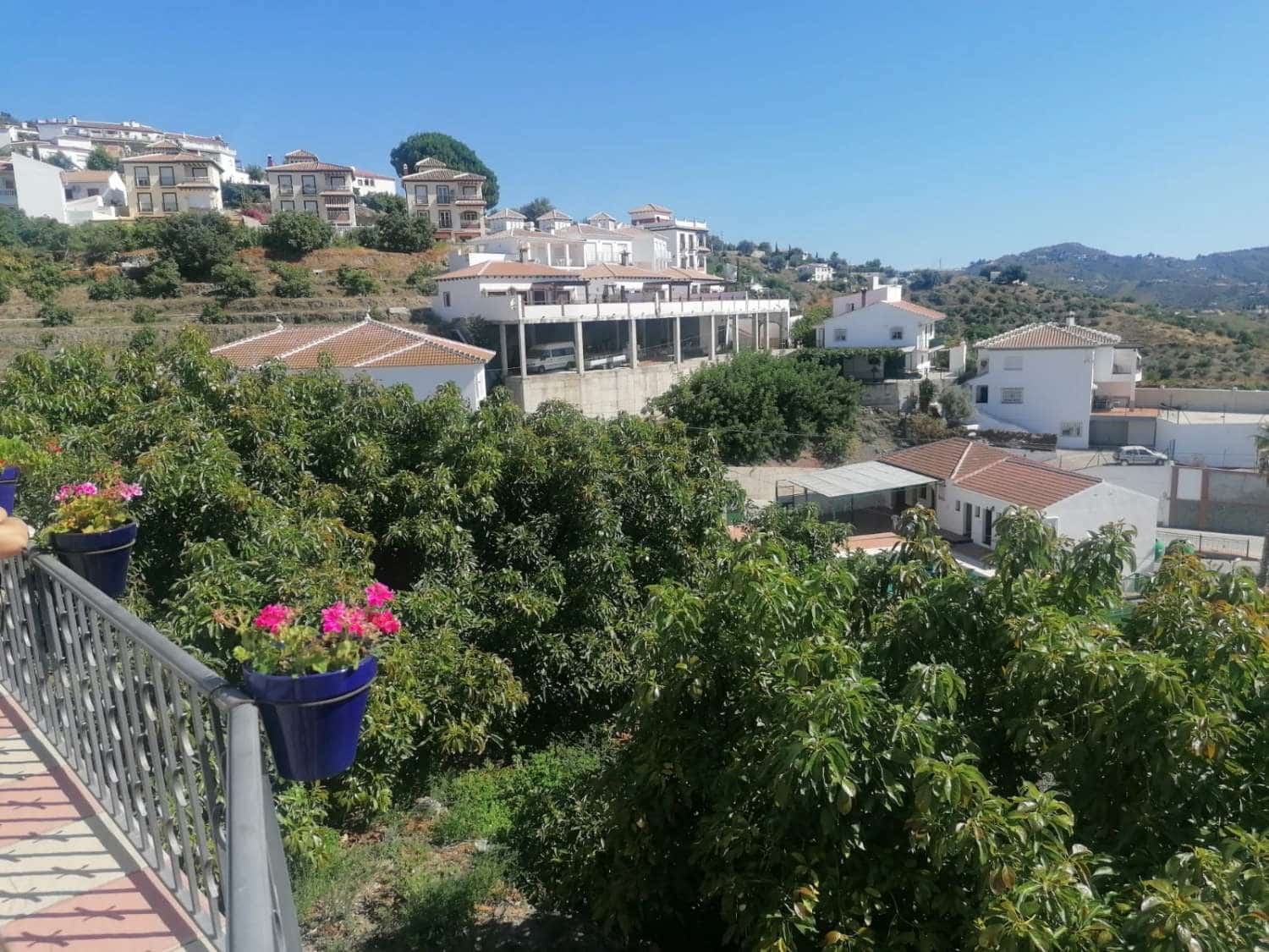 Solar/Parcela en Canillas de Albaida en venta - 140.000 € (Ref: 10179780)