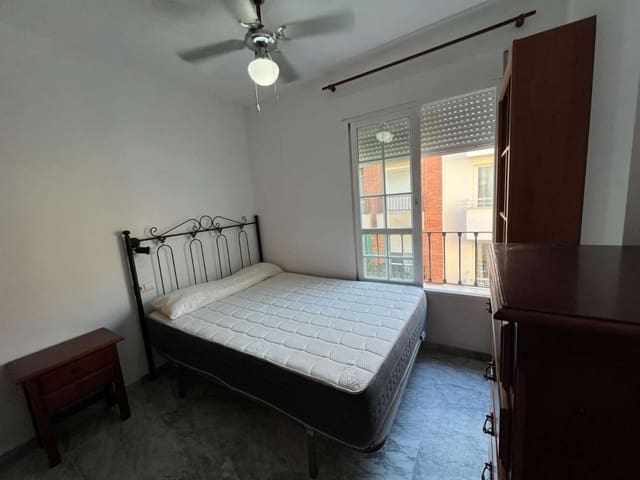 2 slaapkamer Flat te koop in Torre del Mar, Vélez-Málaga - € 265.000 (Ref: 10184140)
