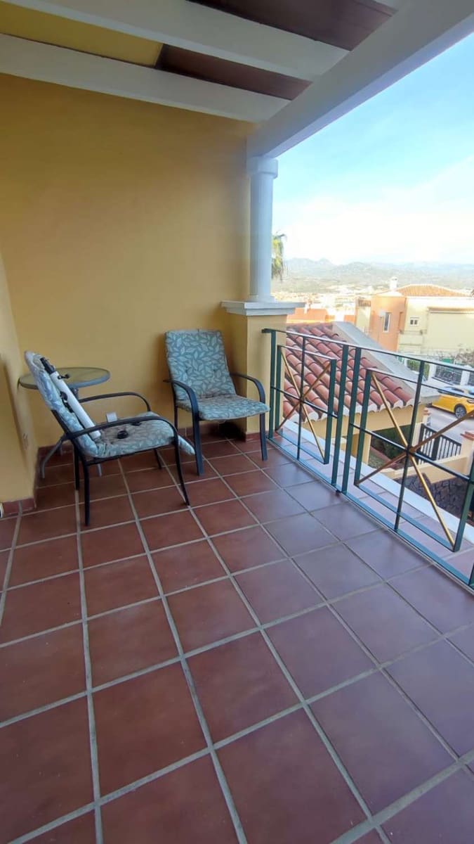 Adosado de 3 habitaciones en Torre del Mar en venta con piscina - 480.000 € (Ref: 8245089)