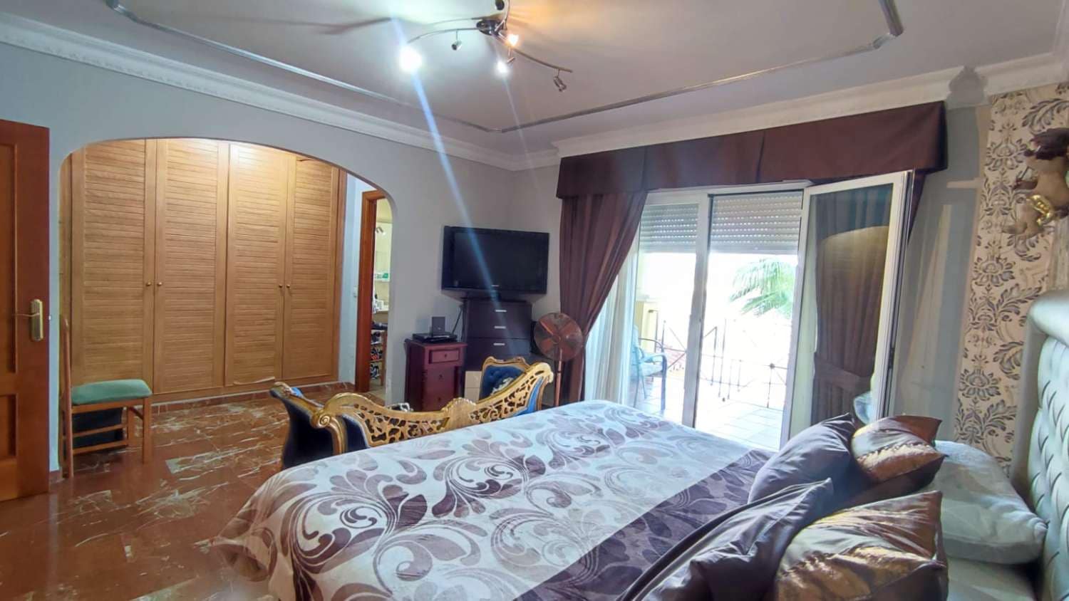 Adosado de 3 habitaciones en Torre del Mar en venta con piscina - 480.000 € (Ref: 8245089)