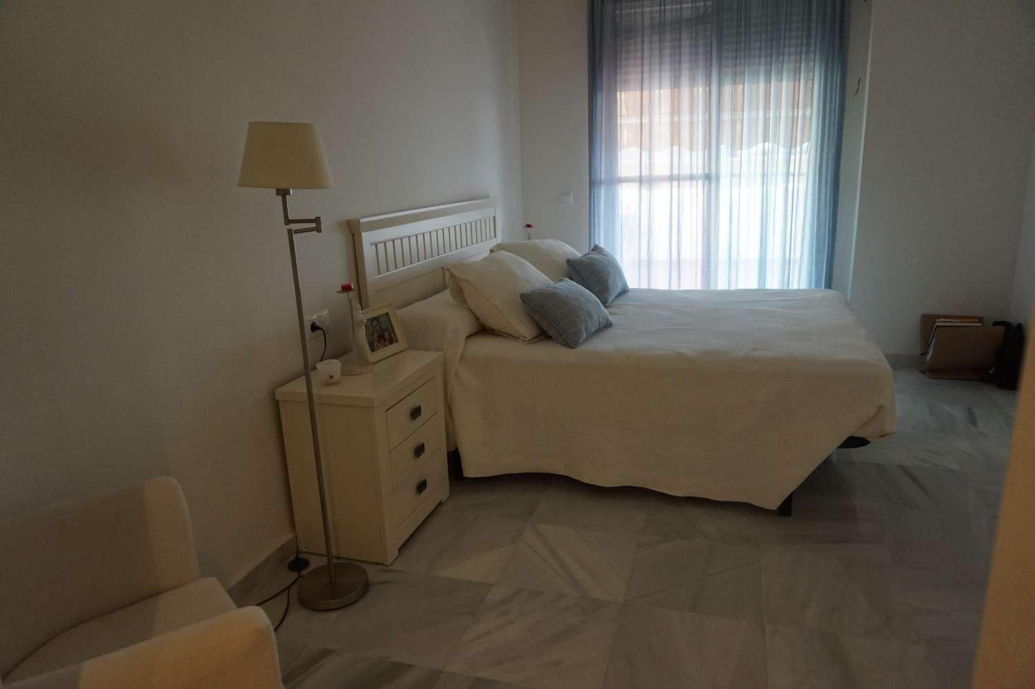 3 soveværelse Lejlighed til leje i Almayate med swimmingpool garage - € 900 (Ref: 8245098)