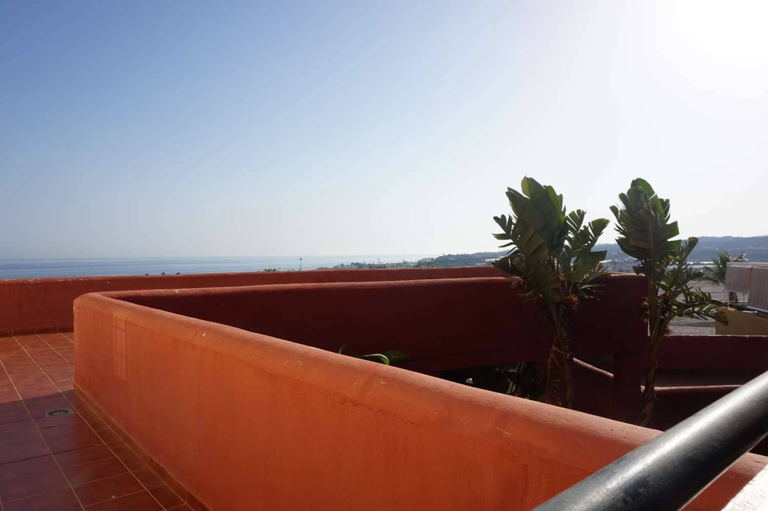 3 soveværelse Lejlighed til leje i Almayate med swimmingpool garage - € 900 (Ref: 8245098)