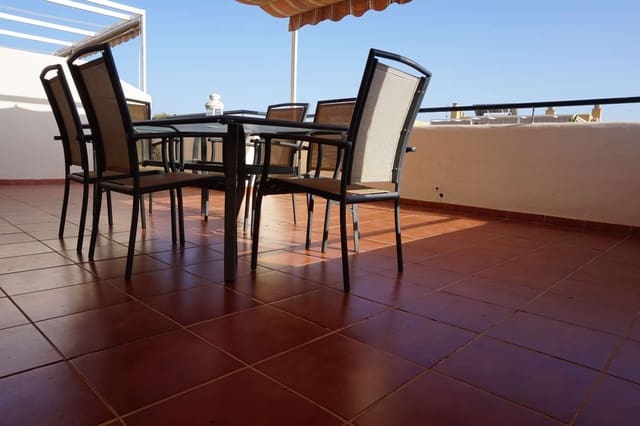 Appartement de 3 chambres à louer à Almayate, Vélez-Málaga avec piscine garage - 900 € (Ref: 8245098)