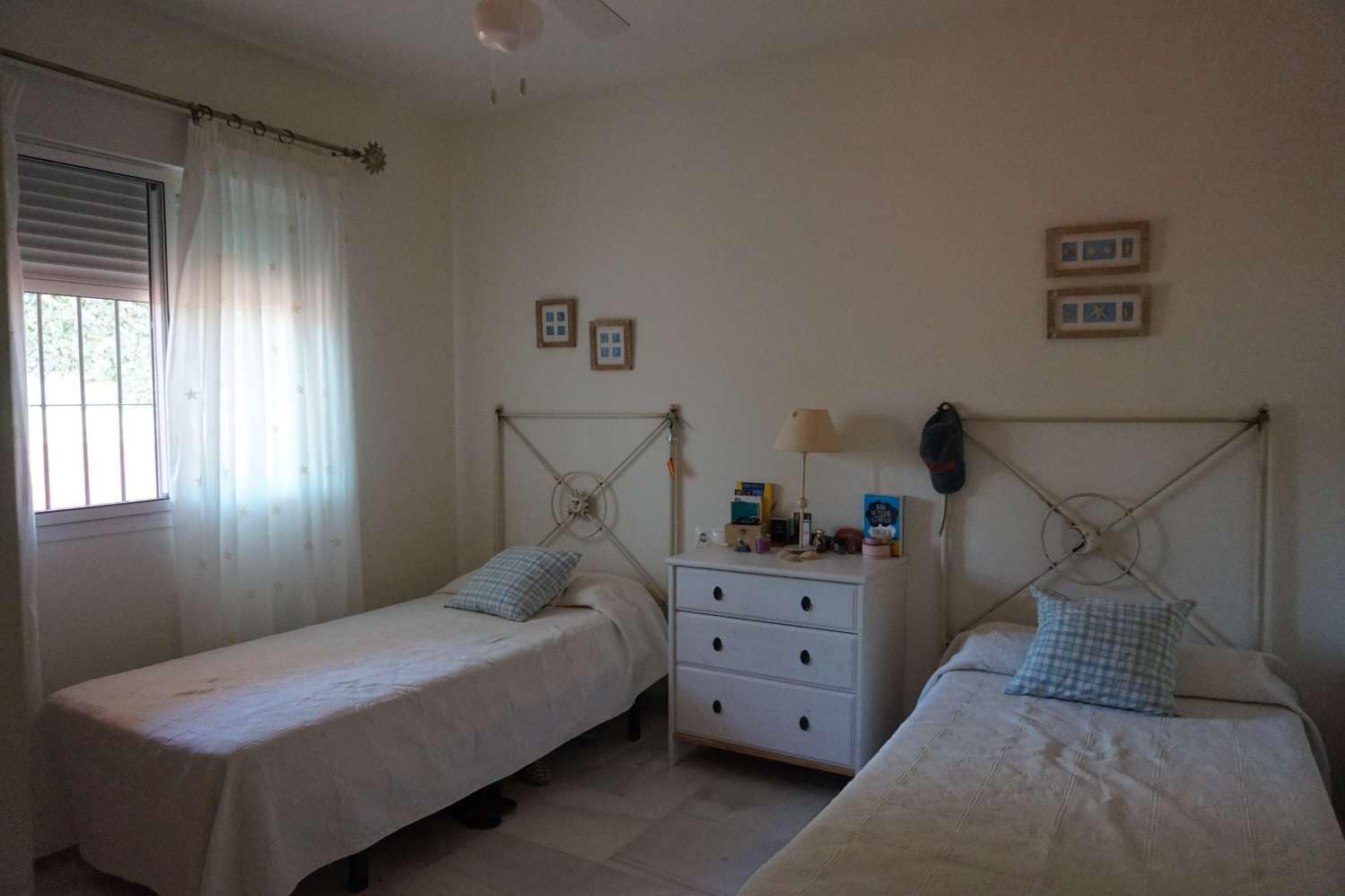 3 soveværelse Lejlighed til leje i Almayate med swimmingpool garage - € 900 (Ref: 8245098)