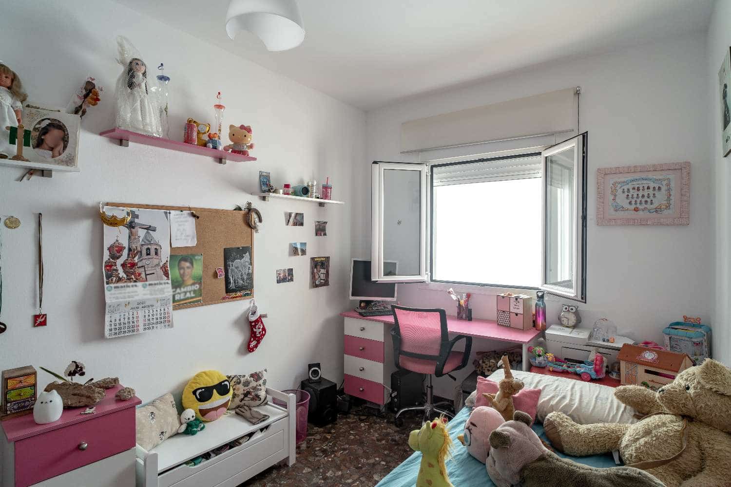 4 bedroom Terraced Villa for sale in Velez-Malaga with garage - € 370,000 (Ref: 8246877)