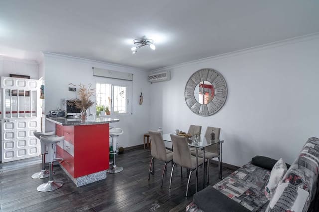 4 bedroom Terraced Villa for sale in Vélez-Málaga with garage - € 370,000 (Ref: 8246877)