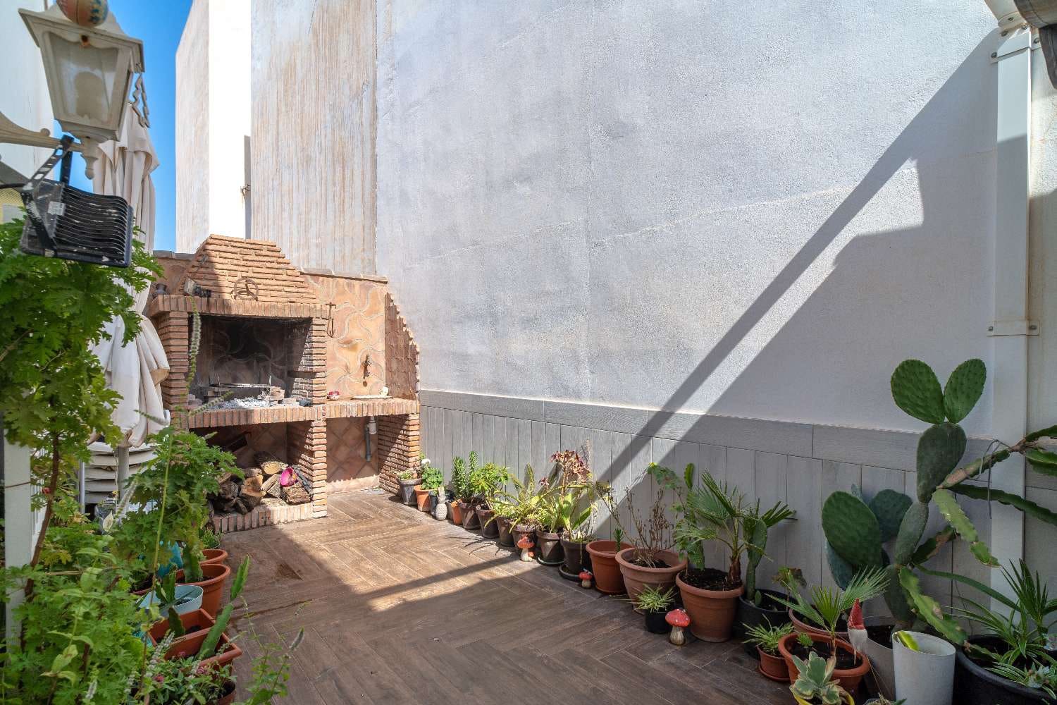 4 bedroom Terraced Villa for sale in Velez-Malaga with garage - € 370,000 (Ref: 8246877)