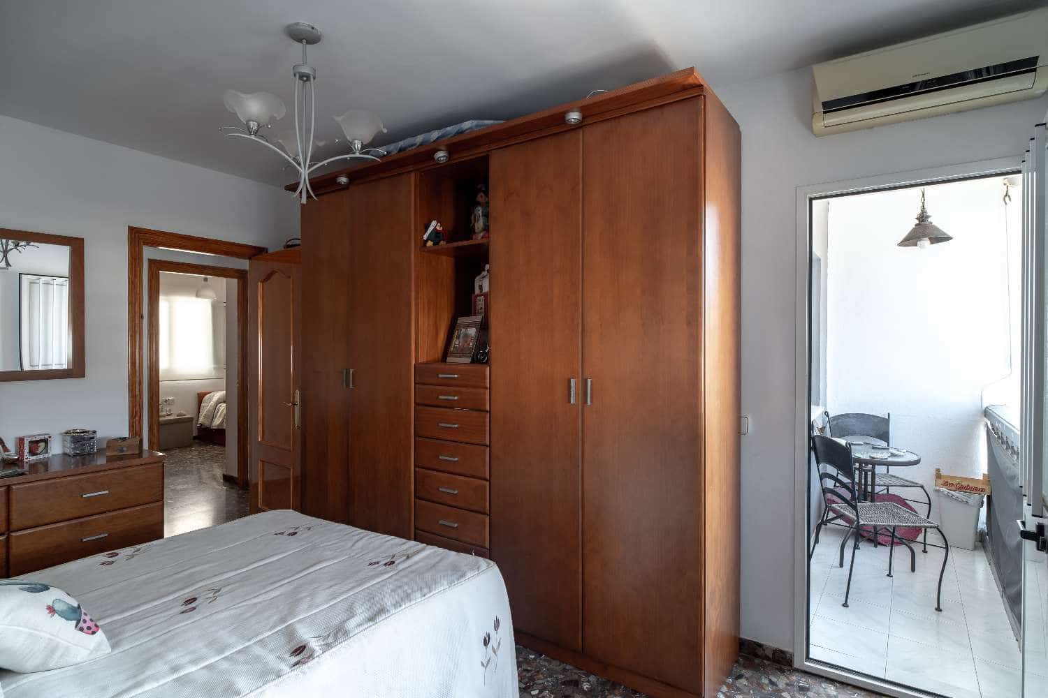 4 bedroom Terraced Villa for sale in Velez-Malaga with garage - € 370,000 (Ref: 8246877)