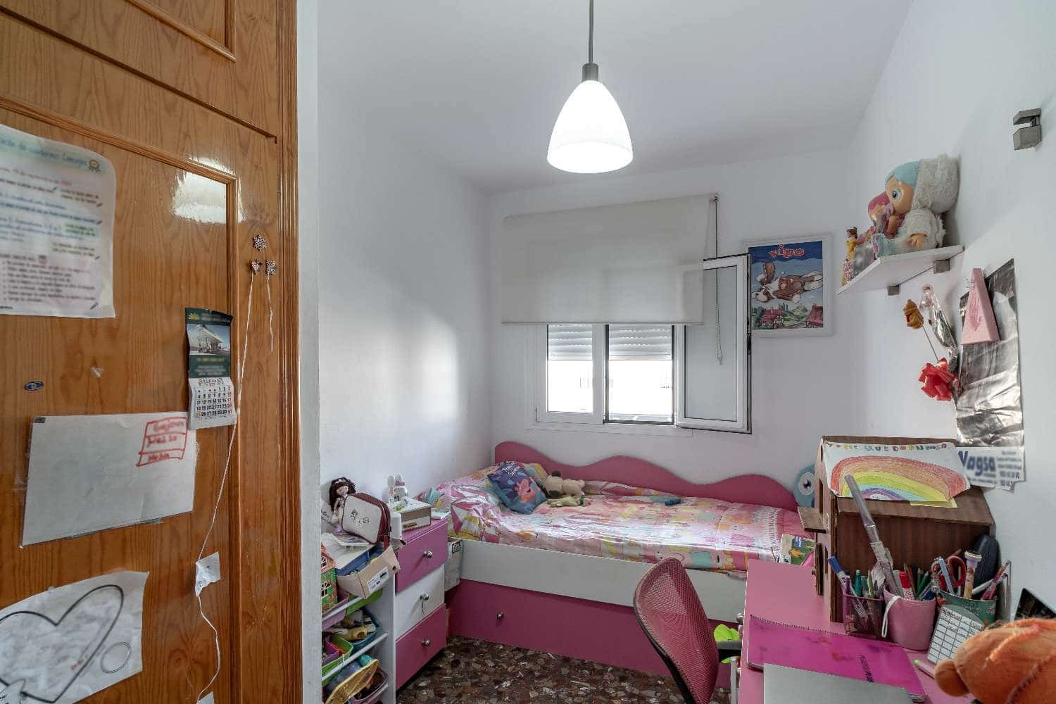 4 bedroom Terraced Villa for sale in Velez-Malaga with garage - € 370,000 (Ref: 8246877)