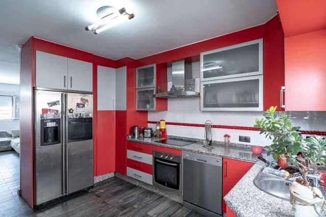 4 bedroom Terraced Villa for sale in Vélez-Málaga with garage - € 370,000 (Ref: 8246877)