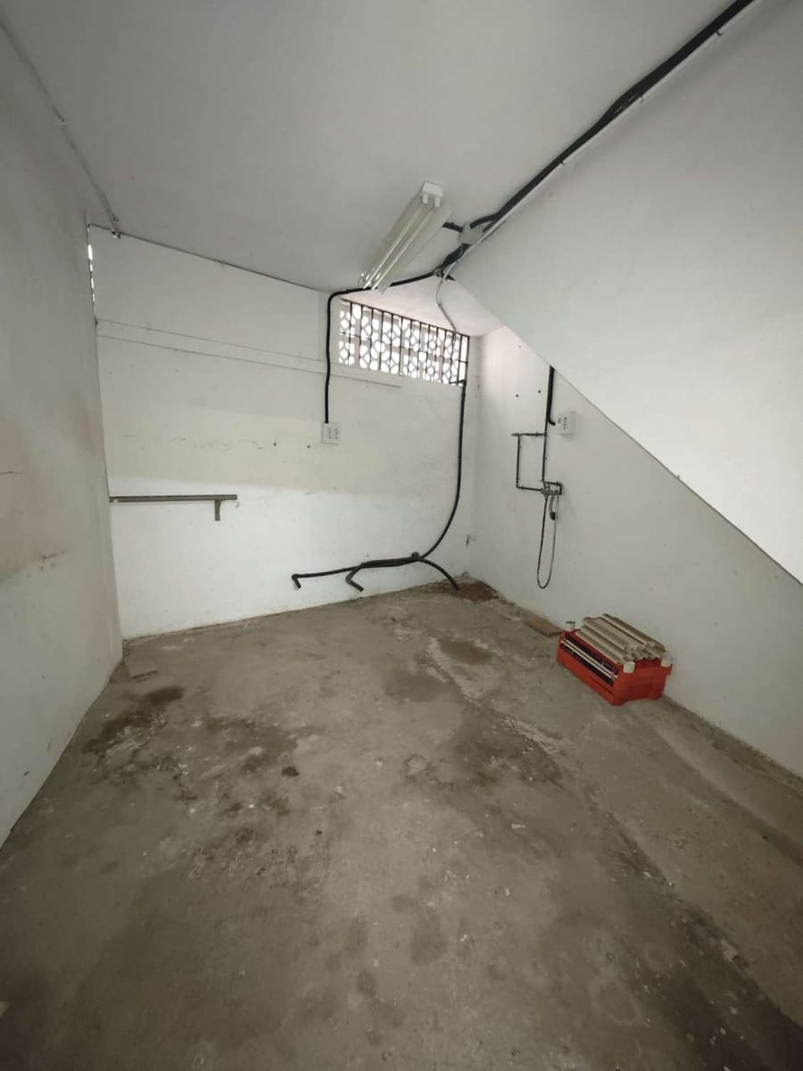Komercyjne na sprzedaż w Torrox - 259 000 € (Ref: 8297741)