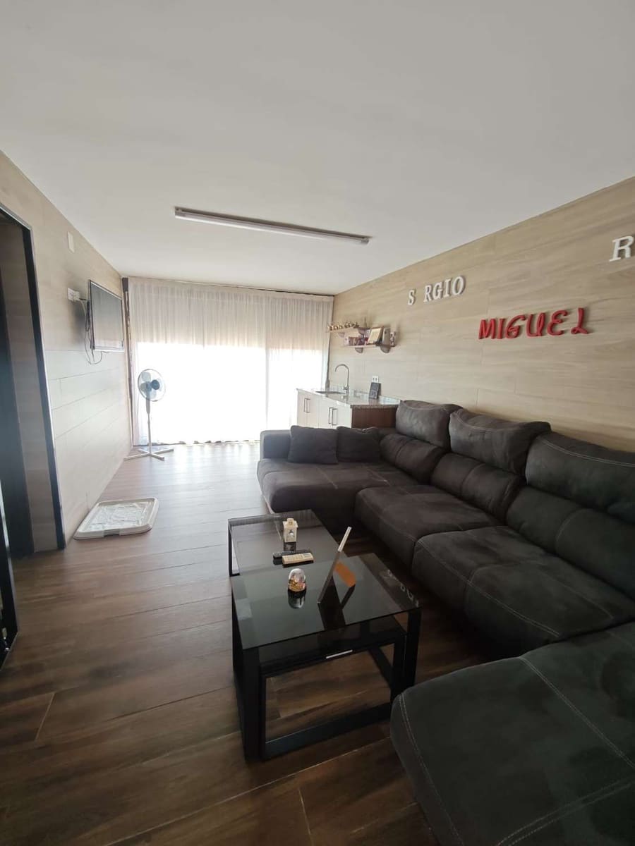 5 bedroom Villa for sale in Torrox with pool garage - € 800,000 (Ref: 8505559)