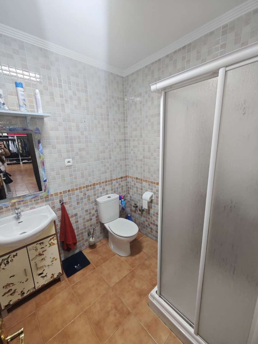 5 bedroom Villa for sale in Torrox with pool garage - € 800,000 (Ref: 8505559)