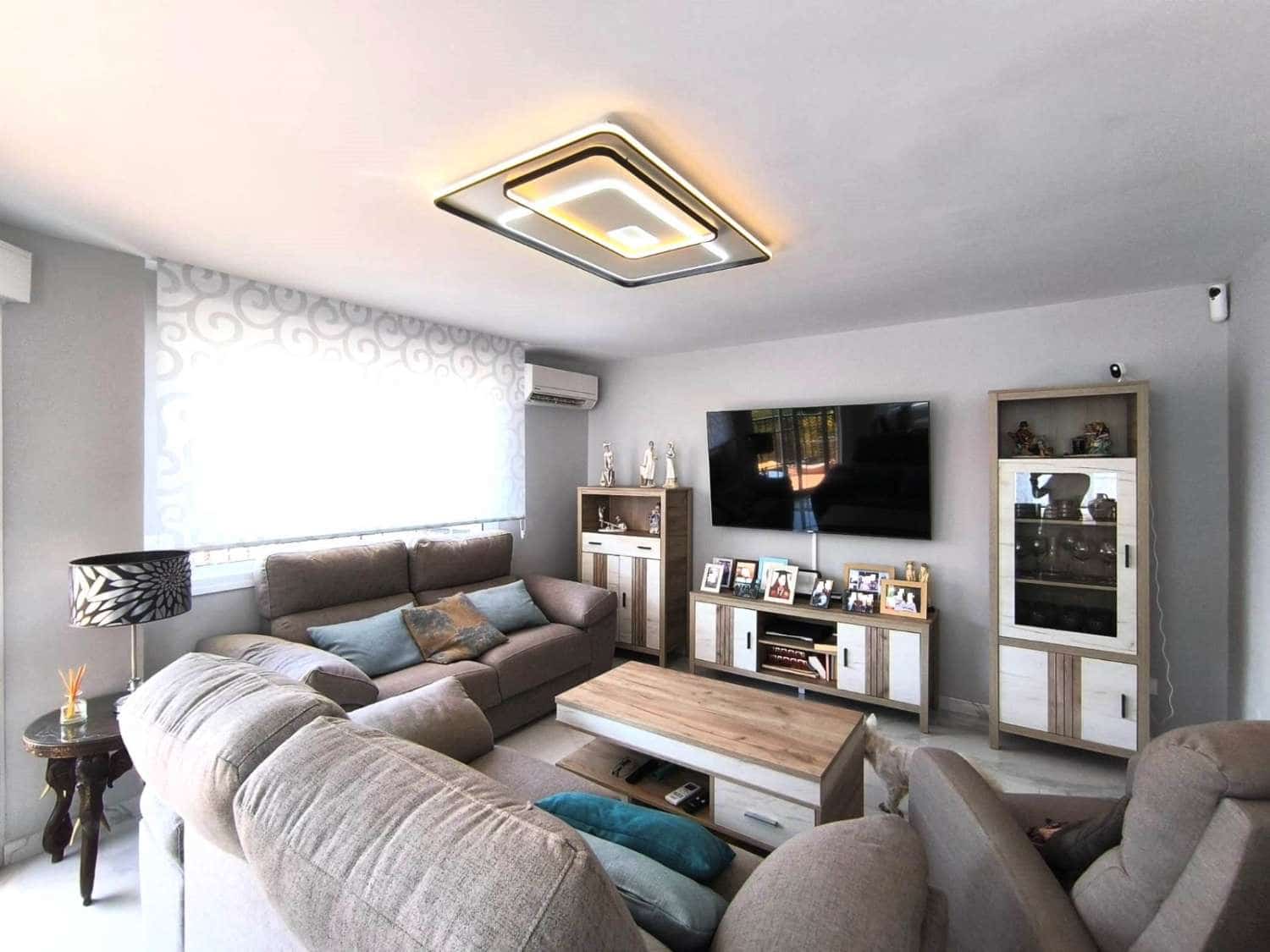 3 bedroom Flat for sale in Torre del Mar - € 400,000 (Ref: 8588062)