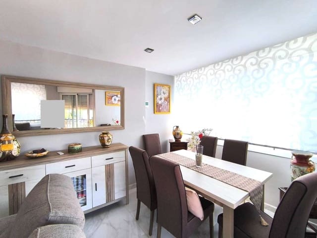 3 bedroom Flat for sale in Torre del Mar, Vélez-Málaga - € 400,000 (Ref: 8588062)