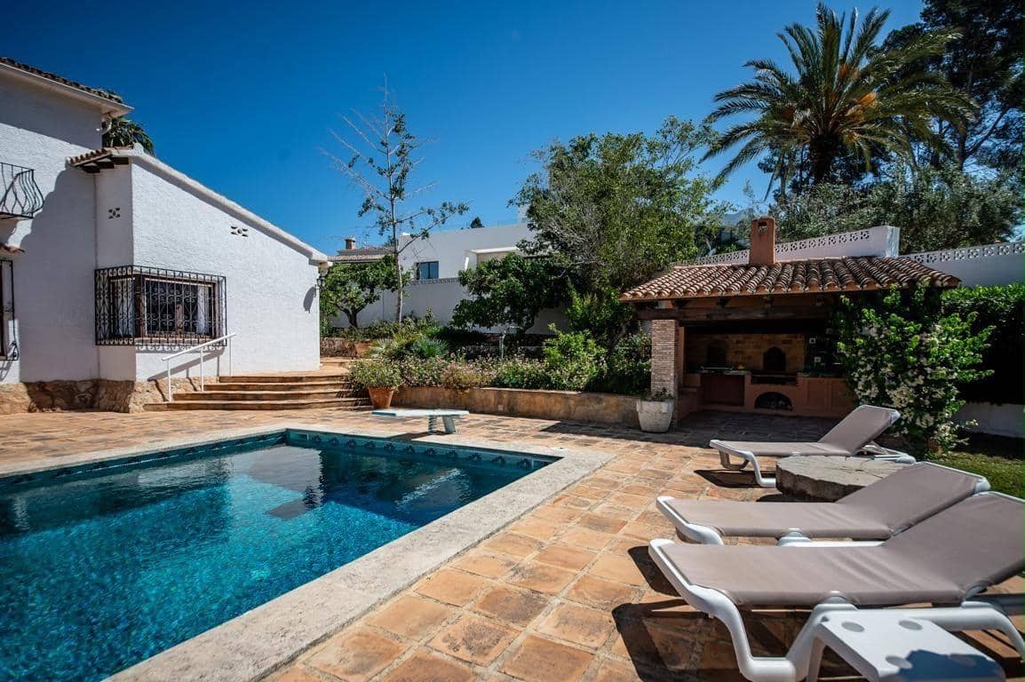 5 soverom Villa til salgs i Moraira med svømmebasseng garasje - € 1 699 000 (Ref: 10043042)