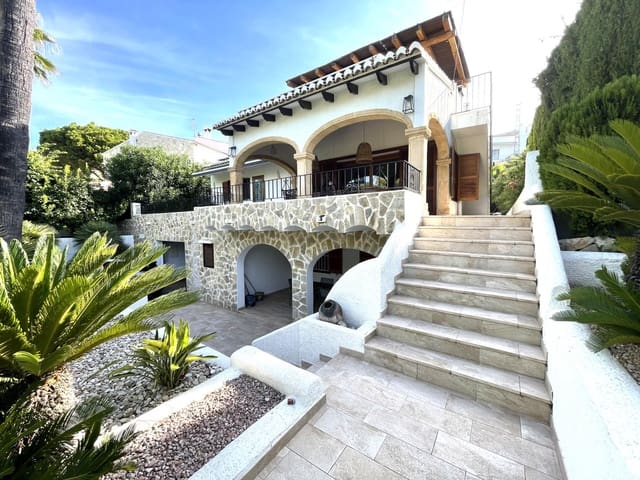 5 slaapkamer Villa te koop in Moraira, Teulada-Moraira met zwembad garage - € 1.650.000 (Ref: 10081250)
