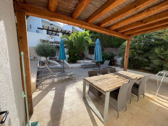 5 slaapkamer Villa te koop in Moraira, Teulada-Moraira met zwembad garage - € 1.650.000 (Ref: 10081250)