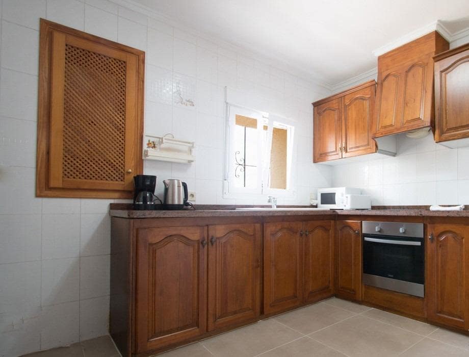 4 bedroom Finca/Country House for rent in Teulada with pool garage - € 3,000 (Ref: 10102631)